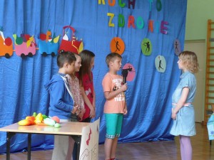 Przedstawienie teatralne - Ruch to zdrowie 8
